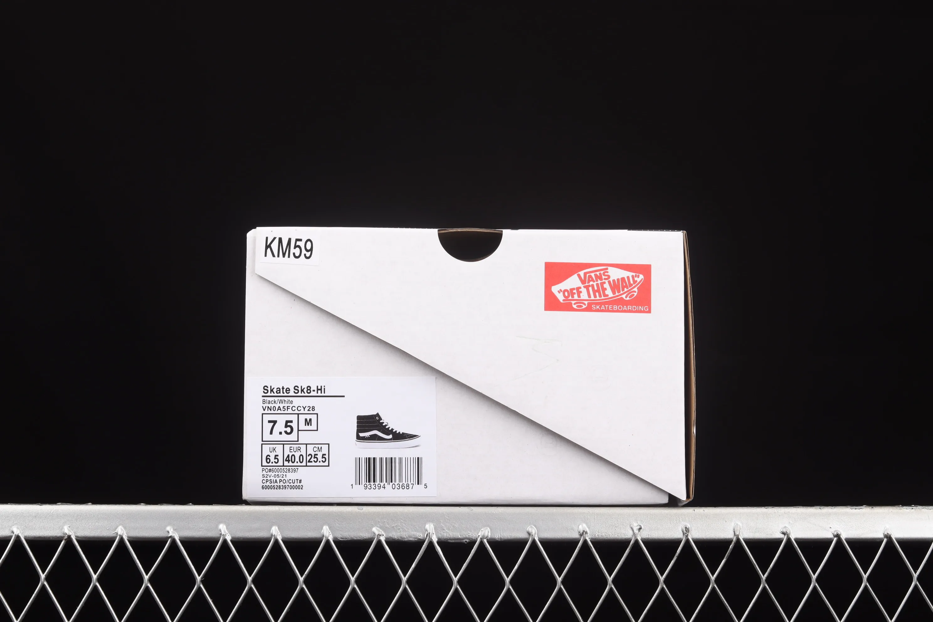 All categories Vans Vans series Vans Mid Vans China Vans Sk8-Hi Vans black side checkerboard professional skateboard shoes VN0A5FCCY28